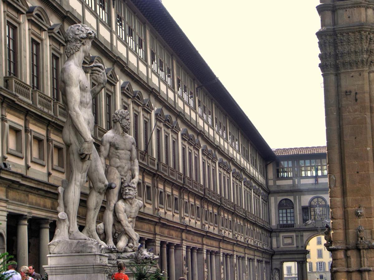 Roberto'S Apartment. Firenze Piazza Santa Croce. Bagian luar foto